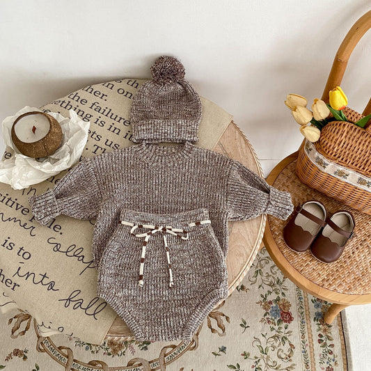 Knitted Baby Set – Pullover, Bottoms & Pom-Pom Hat